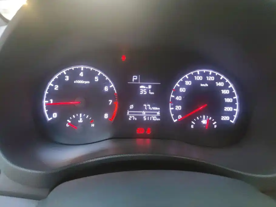 Hyundai Verna 2017 — фото 14