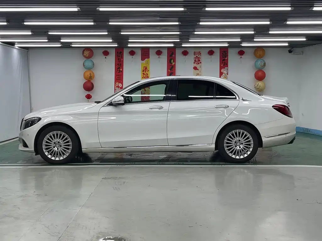 Mercedes-Benz C-Class 2017