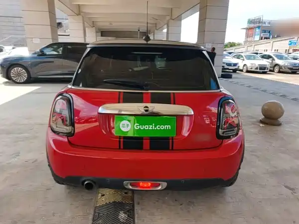 MINI 2018