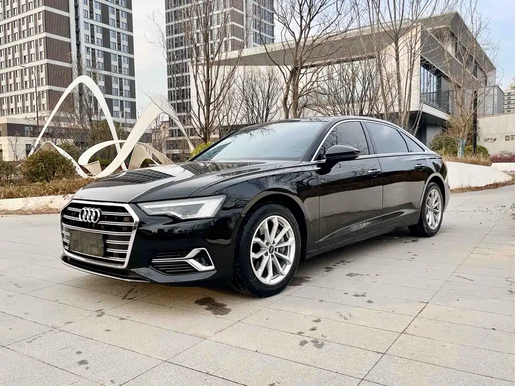 Audi A6L 2023 — фото 1