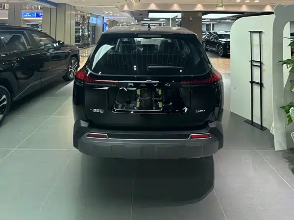 Toyota RAV4 2026
