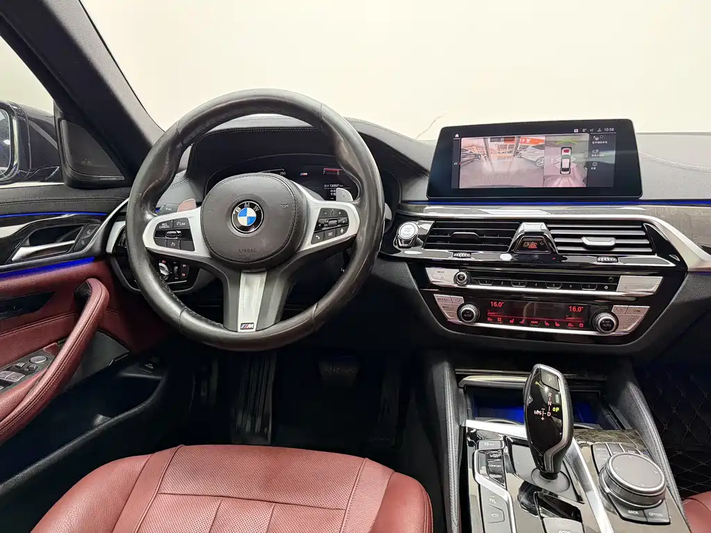 BMW 5 Series 2020 — фото 11