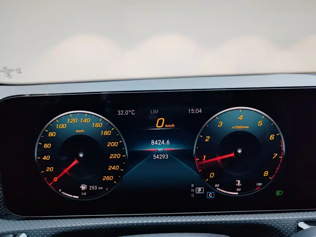 Mercedes-Benz A-Class 2021 — фото 13