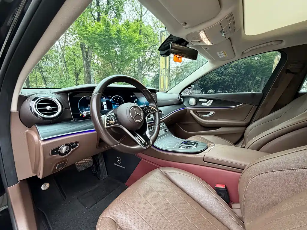 Mercedes-Benz E-Class 2023 — фото 3