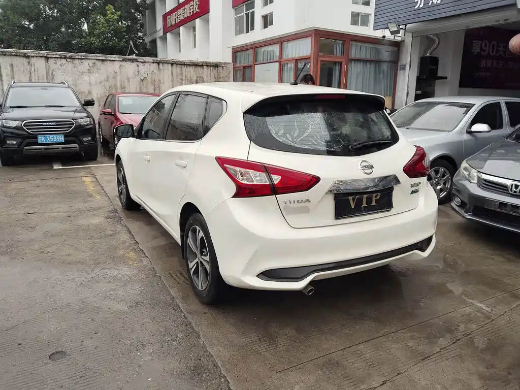 Nissan Tiida 2018