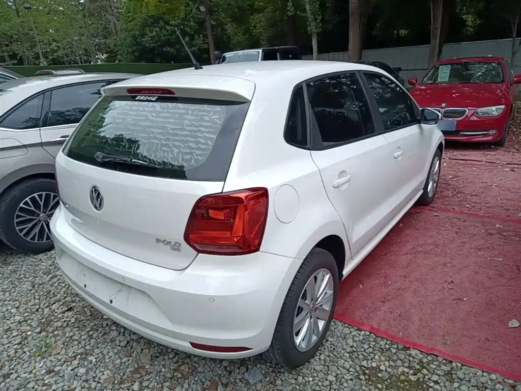 Volkswagen Polo 2015 — фото 7