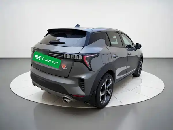 Lynk & Co 06 EM-P 2022