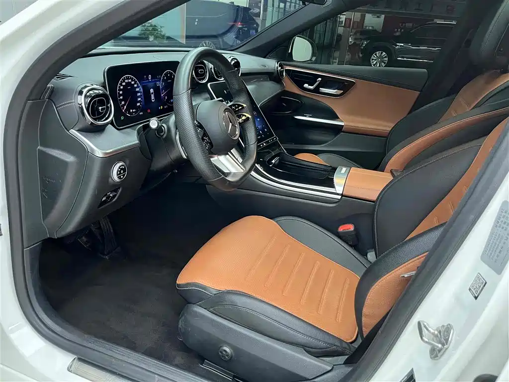 Mercedes-Benz C-Class 2022 — фото 11
