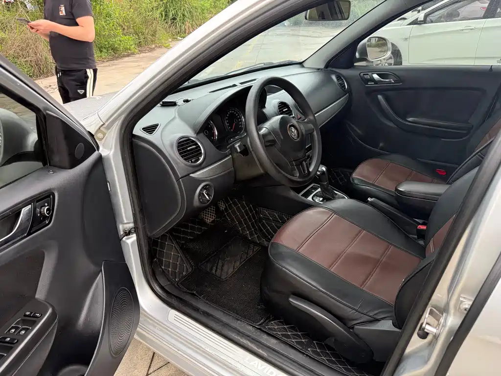 Volkswagen Lavida 2011