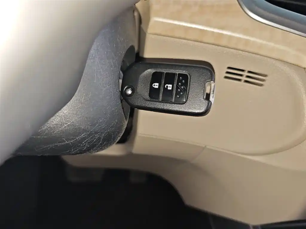Honda Jade 2016 — фото 9