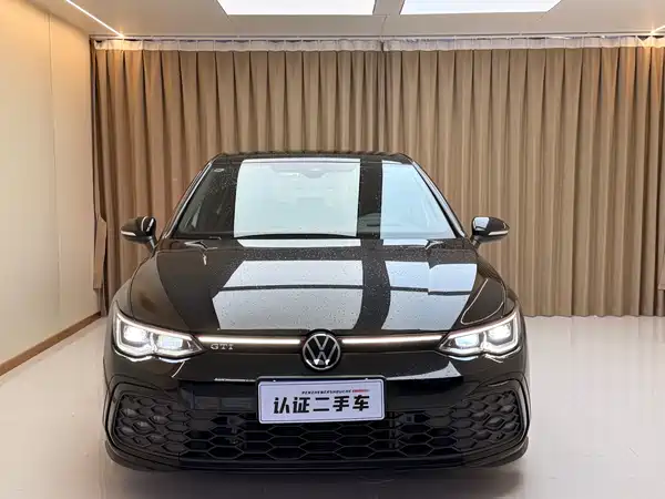 Volkswagen Golf GTI 2021
