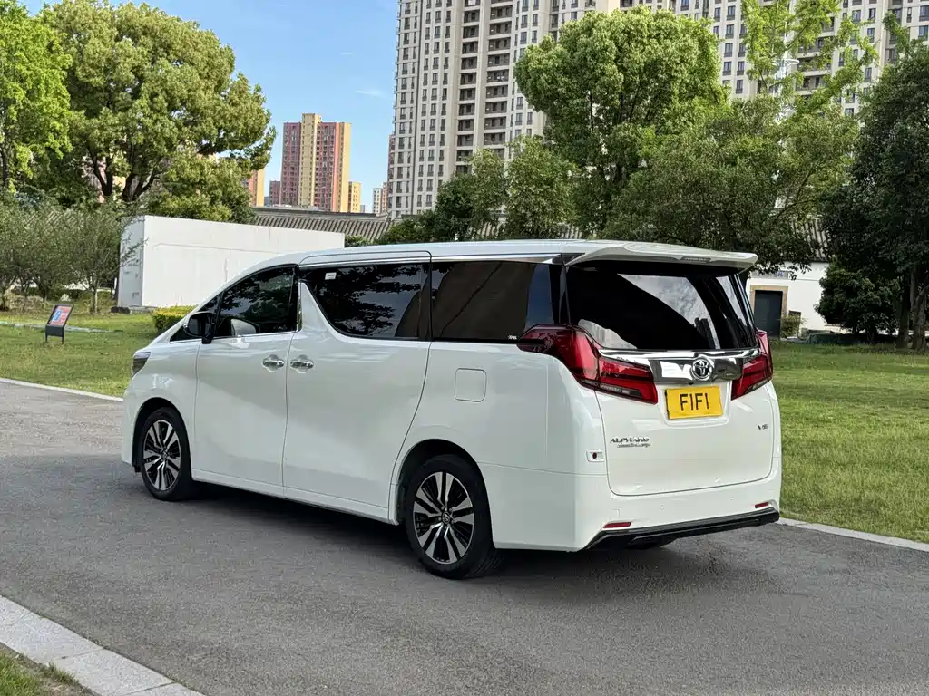 Toyota Alphard 2019 — фото 5