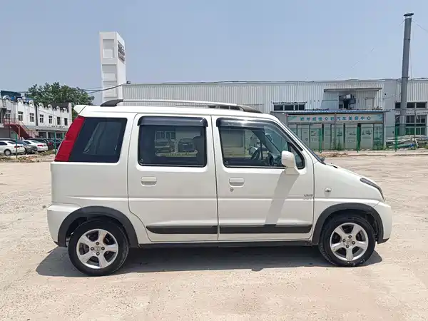 Suzuki Beidou Star X5 2013