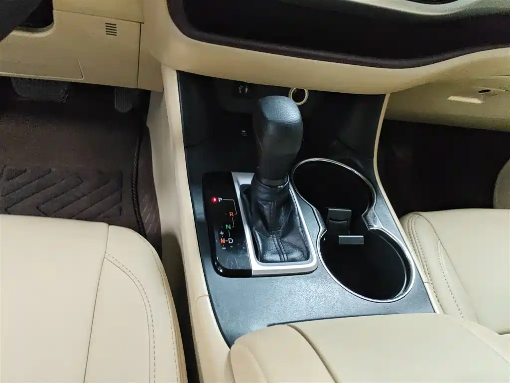 Toyota Highlander 2018 — фото 10