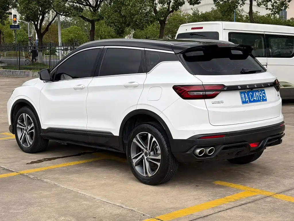 Geely Binyue 2021