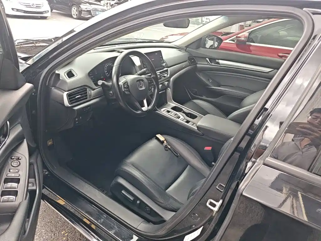 Honda Accord 2021 — фото 15