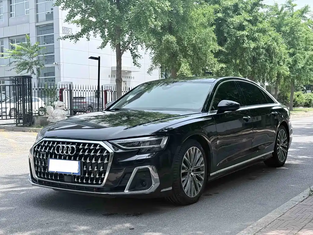 Audi A8 2023 — фото 28