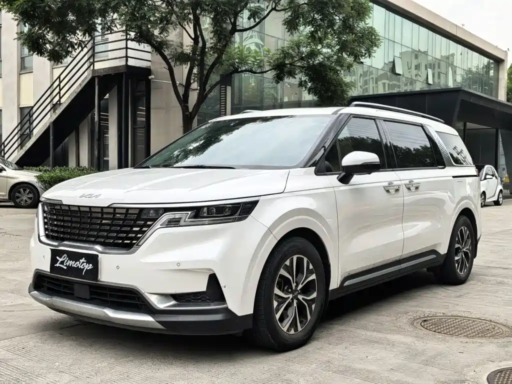Kia Carnival 2022 — фото 3