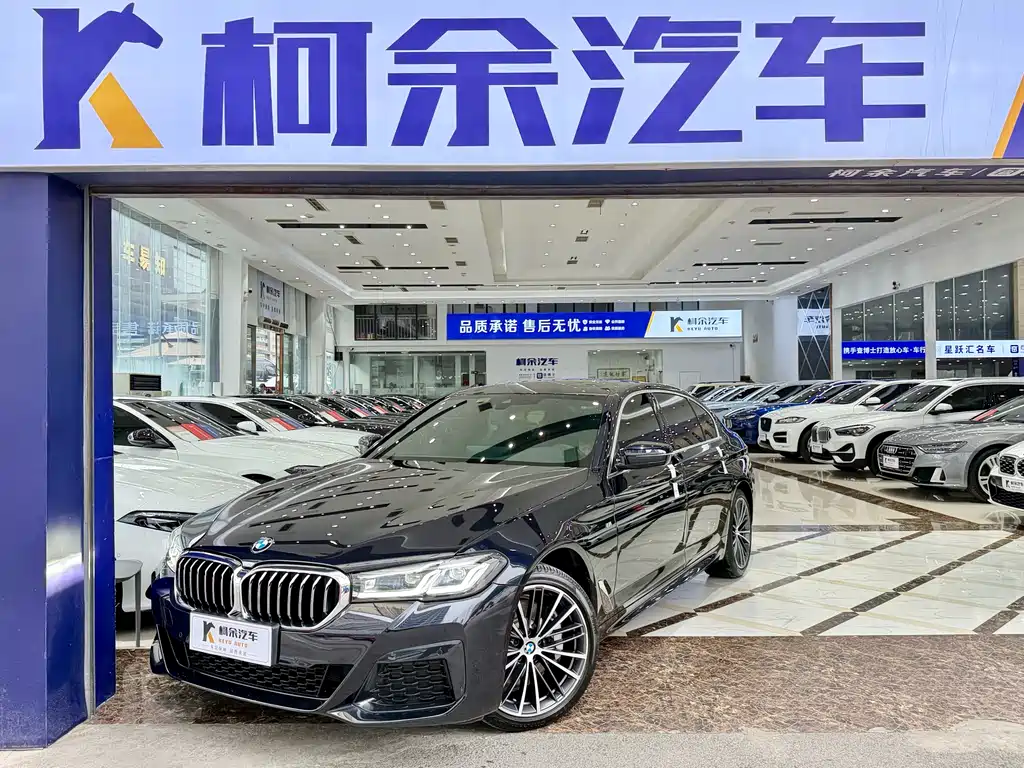 BMW 5 Series 2021 — фото 1