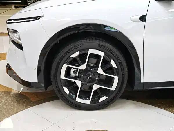 XPeng G7 2025