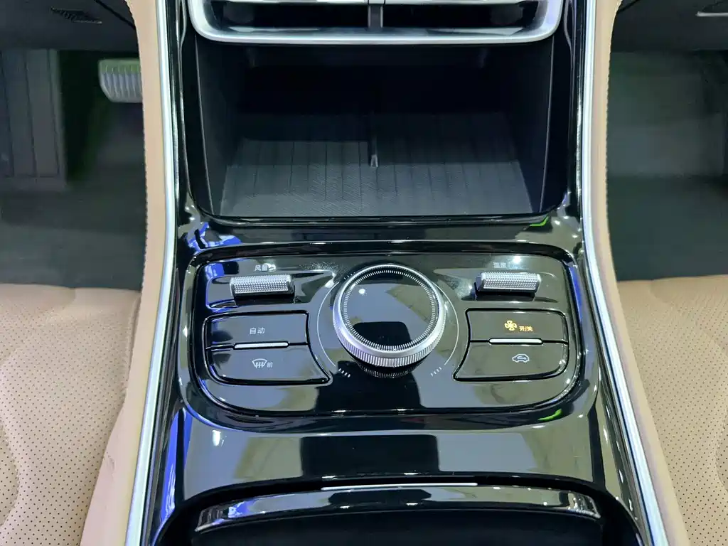 Geely Galaxy A7 EM 2025 — фото 17