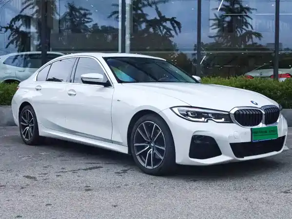 BMW 3 Series 2022