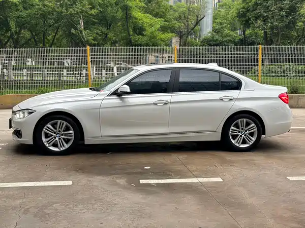 BMW 3 Series 2017