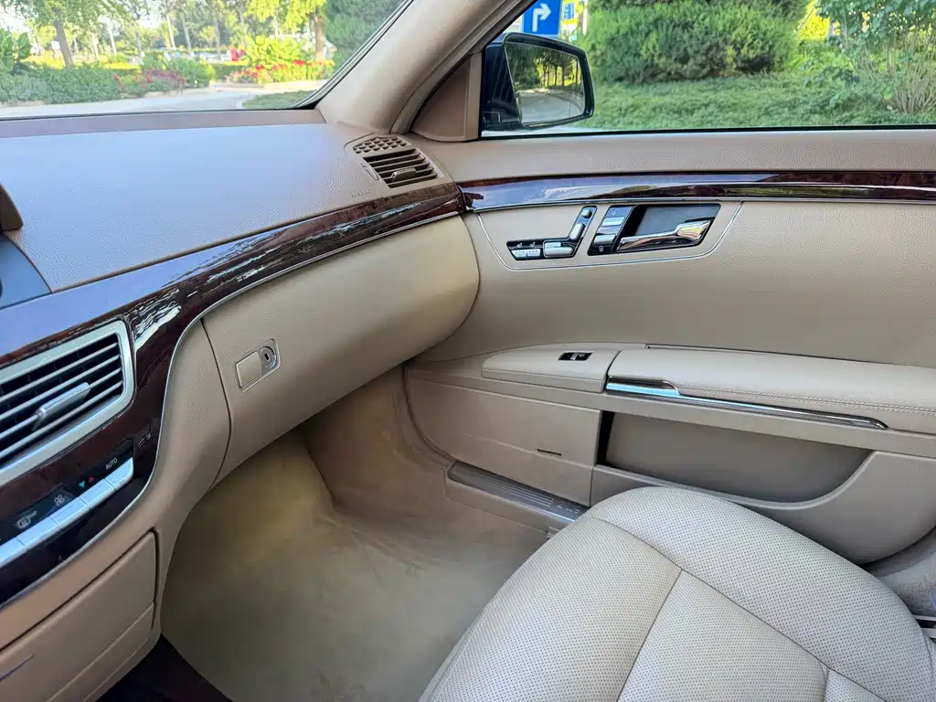 Mercedes-Benz S-Class 2011 — фото 19