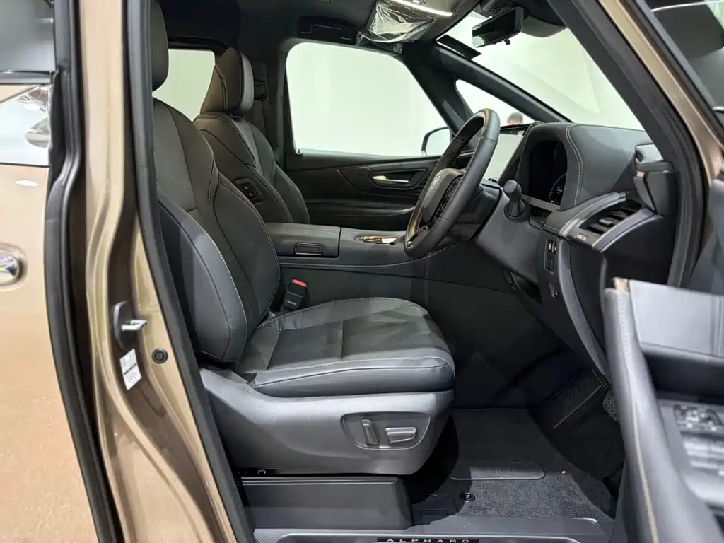 Toyota Alphard 2025 — фото 4