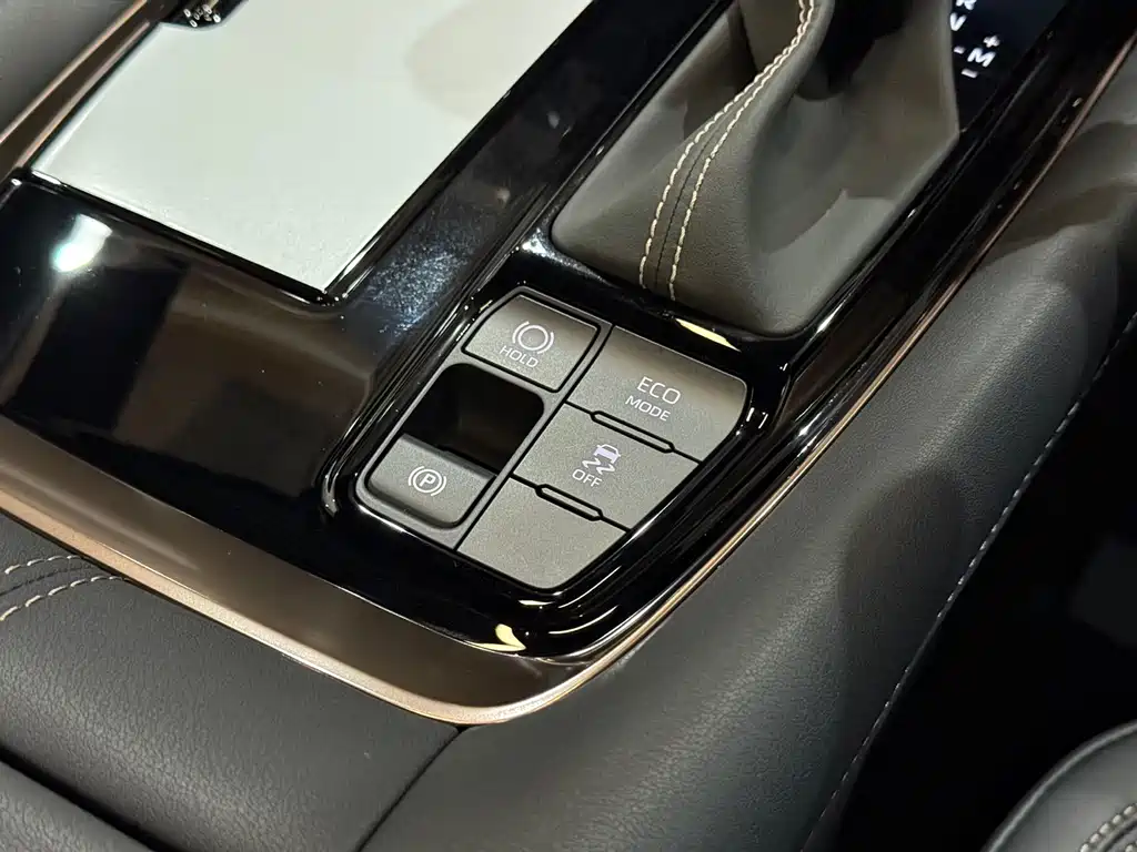 Toyota Alphard 2025 — фото 15