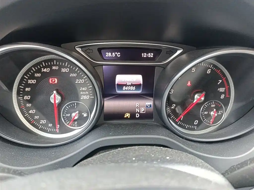 Mercedes-Benz GLA 2018 — фото 12