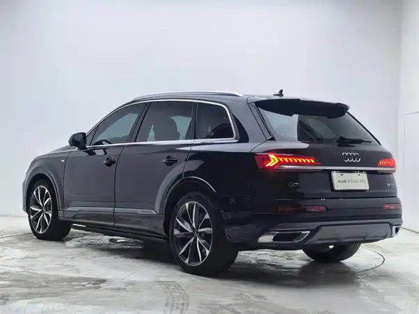 Audi Q7 2023