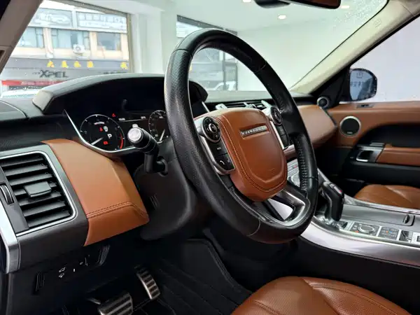 Land Rover Range Rover Sport 2014