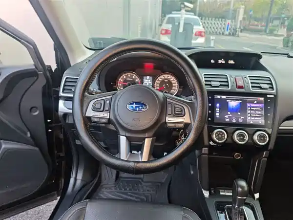 Subaru Forester 2016