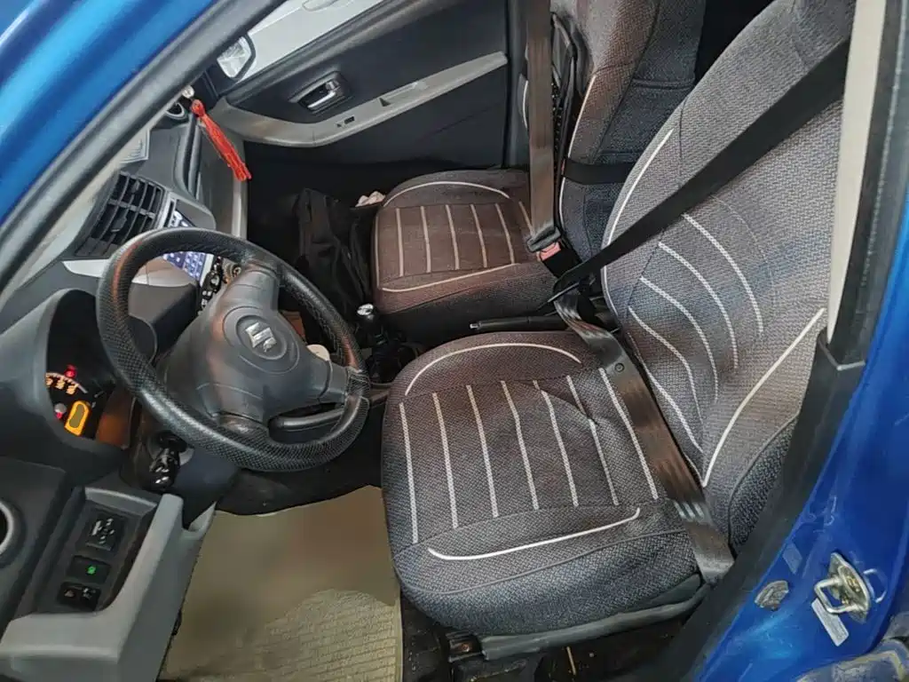 Suzuki Alto 2015 — фото 15