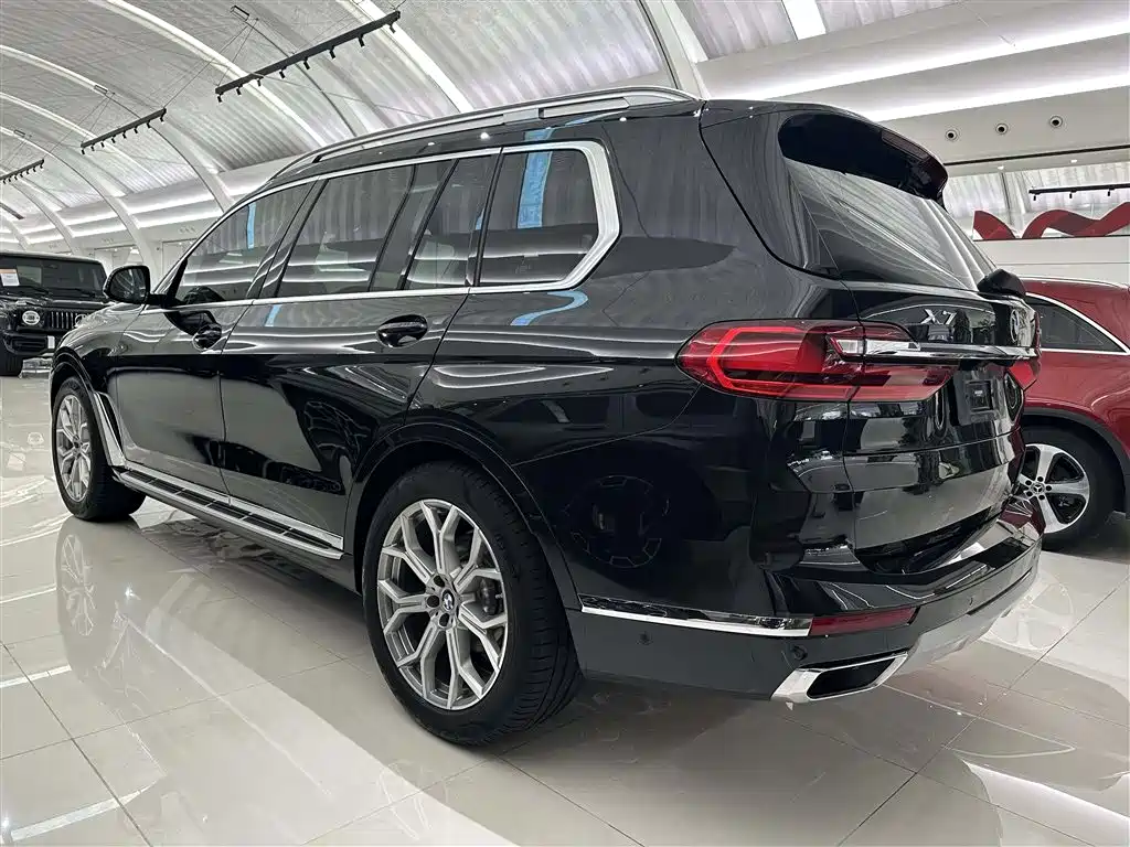 BMW X7 2022 — фото 21