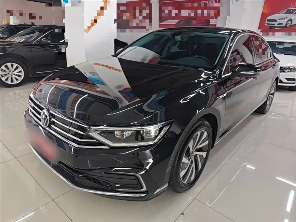 Volkswagen Magotan GTE PHEV 2023 — фото 2