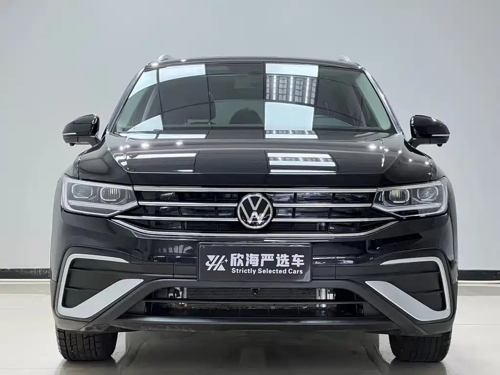 Volkswagen Tiguan L 2023 — фото 2