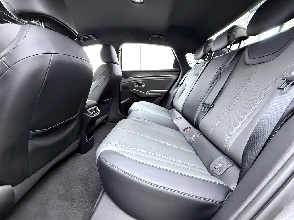 BYD Qin L 2025 — фото 12