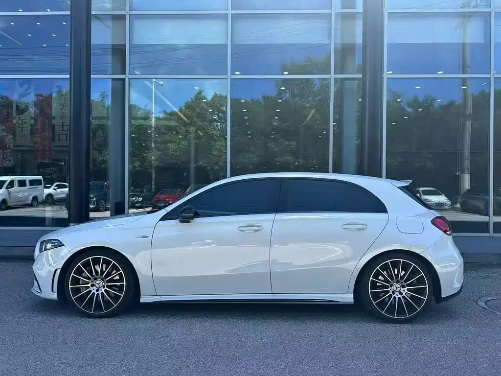 Mercedes-Benz A-Class AMG 2020 — фото 2