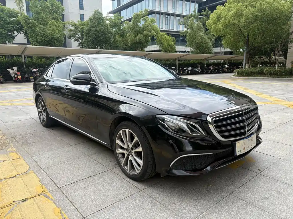 Mercedes-Benz E-Class 2019 — фото 2