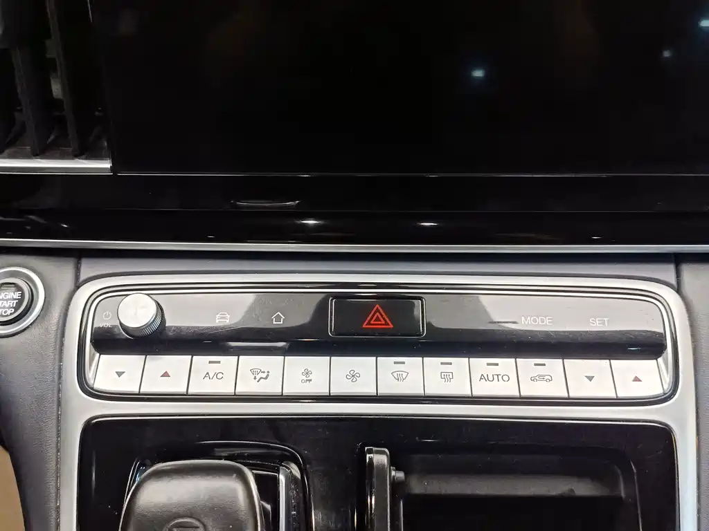 GAC Trumpchi M8 2021 — фото 16