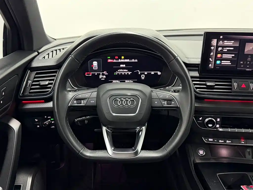 Audi Q5L 2023 — фото 9