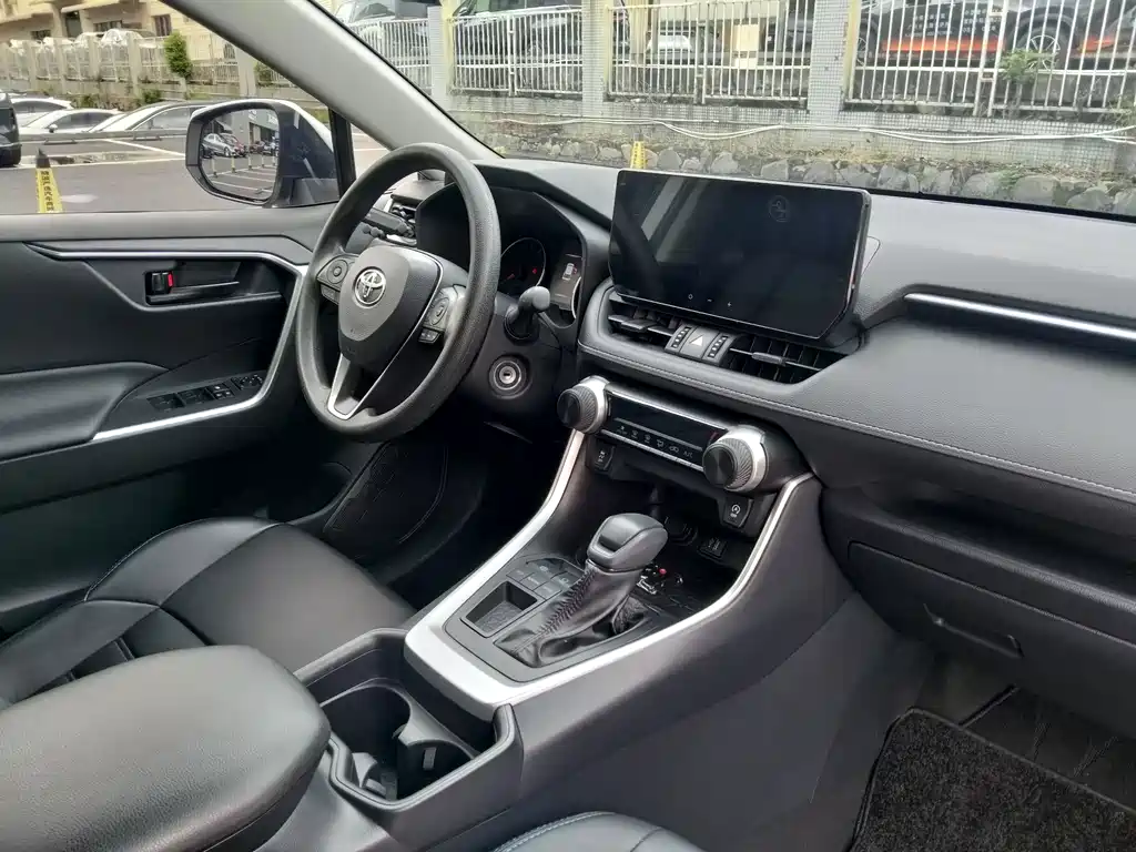 Toyota Wildlander 2025 — фото 10