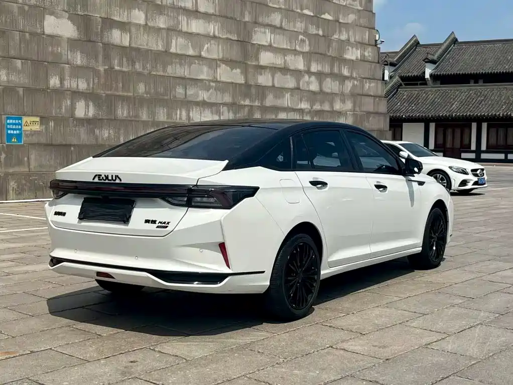 Dongfeng Yixuan MAX 2022 — фото 5
