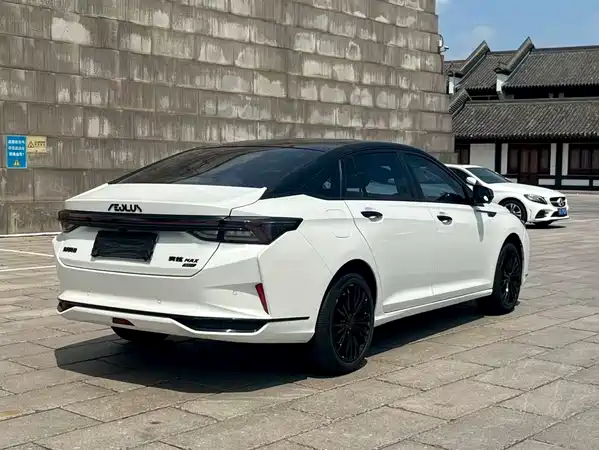 Dongfeng Yixuan MAX 2022