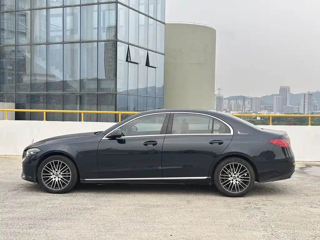 Mercedes-Benz C-Class 2022 — фото 3