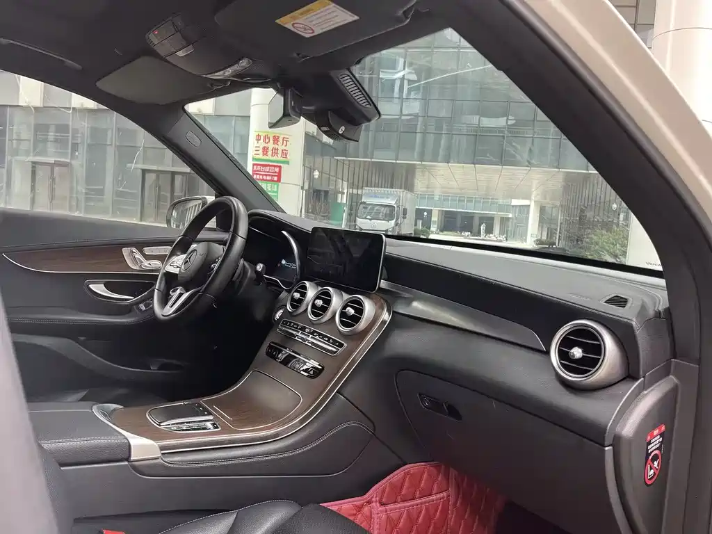 Mercedes-Benz GLC 2020 — фото 17
