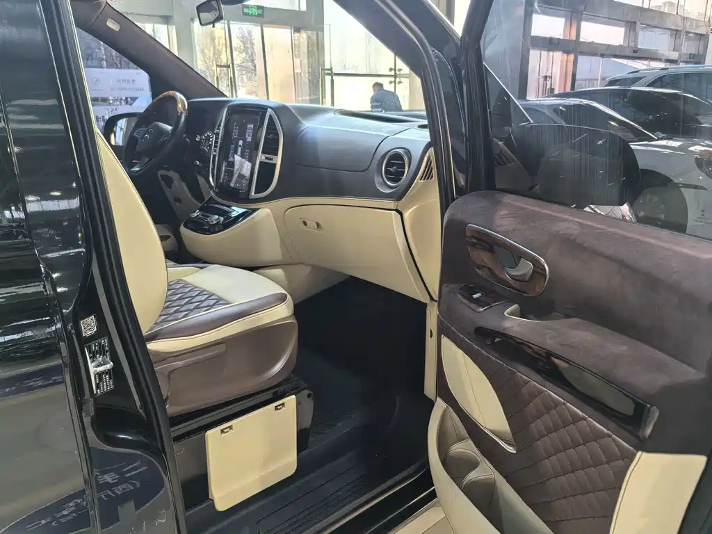 Mercedes-Benz Vito 2018 — фото 10