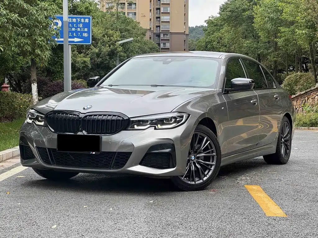 BMW 3 Series 2021